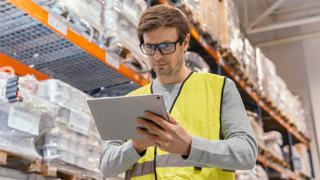 Suivi logistique : comment garantir la satisfaction client dans l'e-commerce ?